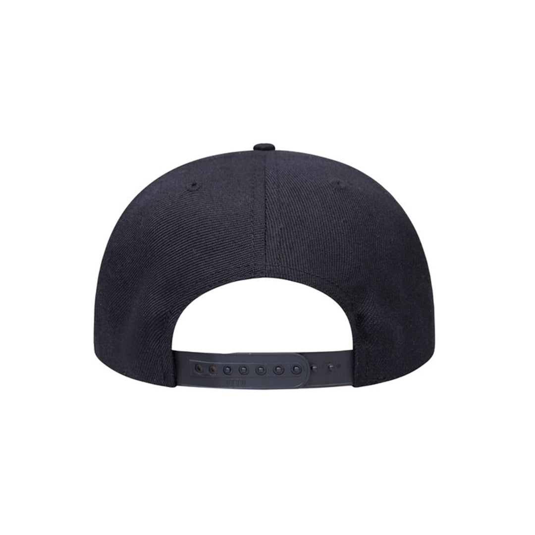 "Leg" Snapback • Black